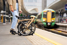 Cargar imagen en el visor de la galería, Bicicleta Plegable - Brompton C-Line 4 Velocidades (PREVENTA)
