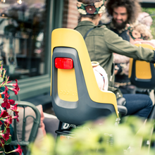 Cargar imagen en el visor de la galería, Asiento de Bebe - Bobike One Maxi Mustard
