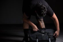 Cargar imagen en el visor de la galería, Morral Urbano - Ugly