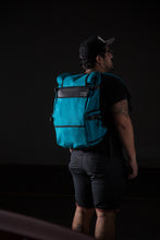 Cargar imagen en el visor de la galería, Mochila Roll Top - Ugly