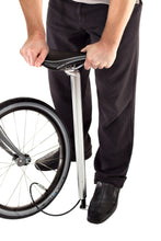 Cargar imagen en el visor de la galería, Poste + Inflador - Tern Postpump 2.0 - La Bicicletería