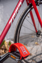 Cargar imagen en el visor de la galería, Bicicleta - Zega Fija 2Tone Rojo / Cromobermellón
