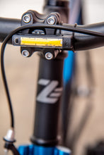Cargar imagen en el visor de la galería, Bicicleta - Zega Fija 2Tone Cromoazul / Grafito