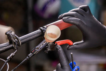 Cargar imagen en el visor de la galería, Purgado - La Bicicletería