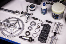 Cargar imagen en el visor de la galería, Mantenimiento completo - La Bicicletería