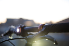 Cargar imagen en el visor de la galería, Timbre - Knog Oi Classic Small