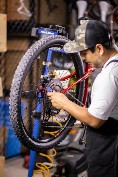 ¿Cuándo debo darle mantenimiento a mi bici?