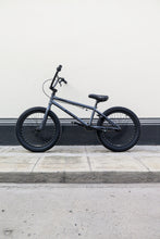 Cargar imagen en el visor de la galería, Bicicleta - Jafi Street BMX aro 20 Gris
