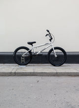 Cargar imagen en el visor de la galería, Bicicleta - Jafi Street BMX aro 20 Plata
