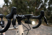 Cargar imagen en el visor de la galería, Luz - Knog Blinder 1300 Frontal
