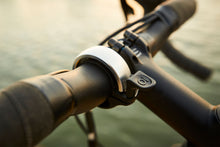 Cargar imagen en el visor de la galería, Timbre - Knog Oi Classic Large
