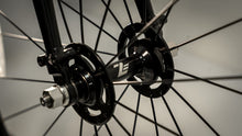 Cargar imagen en el visor de la galería, Bicicleta - Zega Fija Verde Asalto - La Bicicletería
